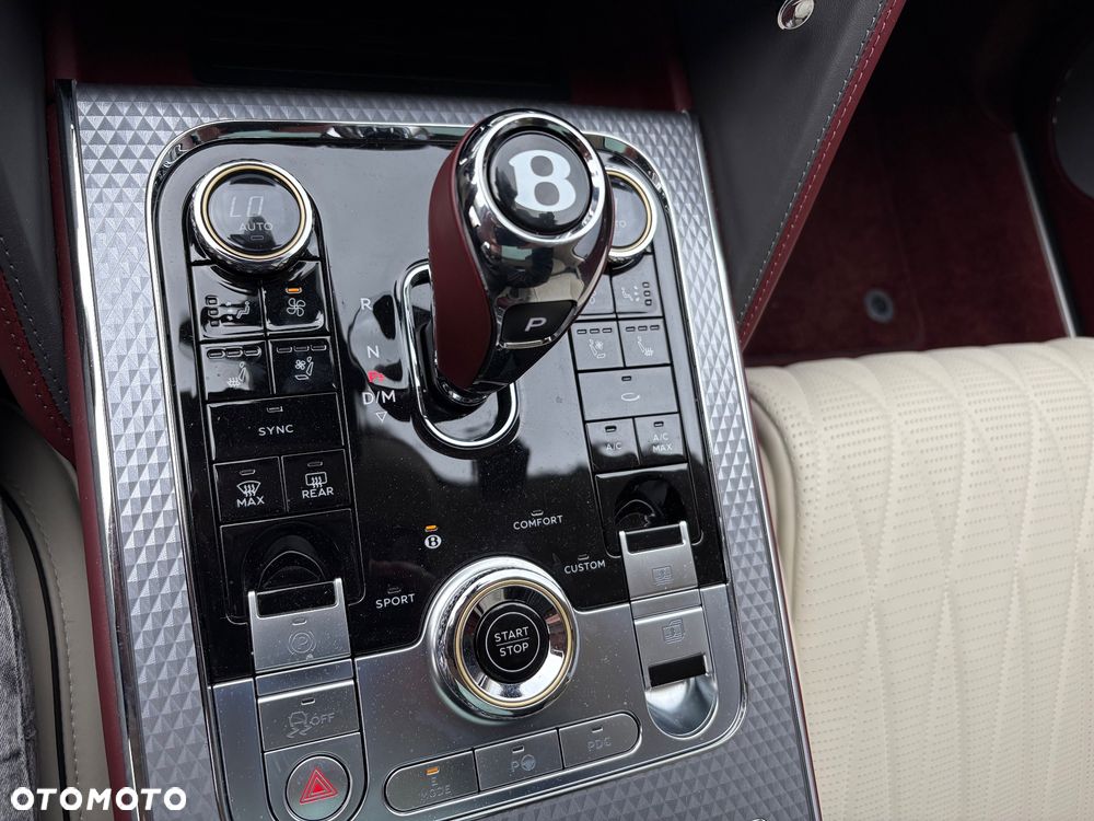 Bentley Flying Spur - 36