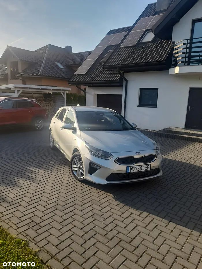 Kia Ceed 1.6 CRDi mHEV M - 1