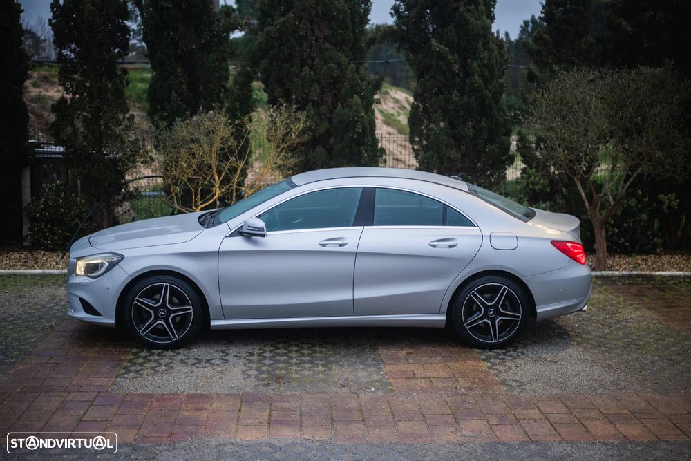 Mercedes-Benz CLA 220 CDI 7G-DCT Urban - 35