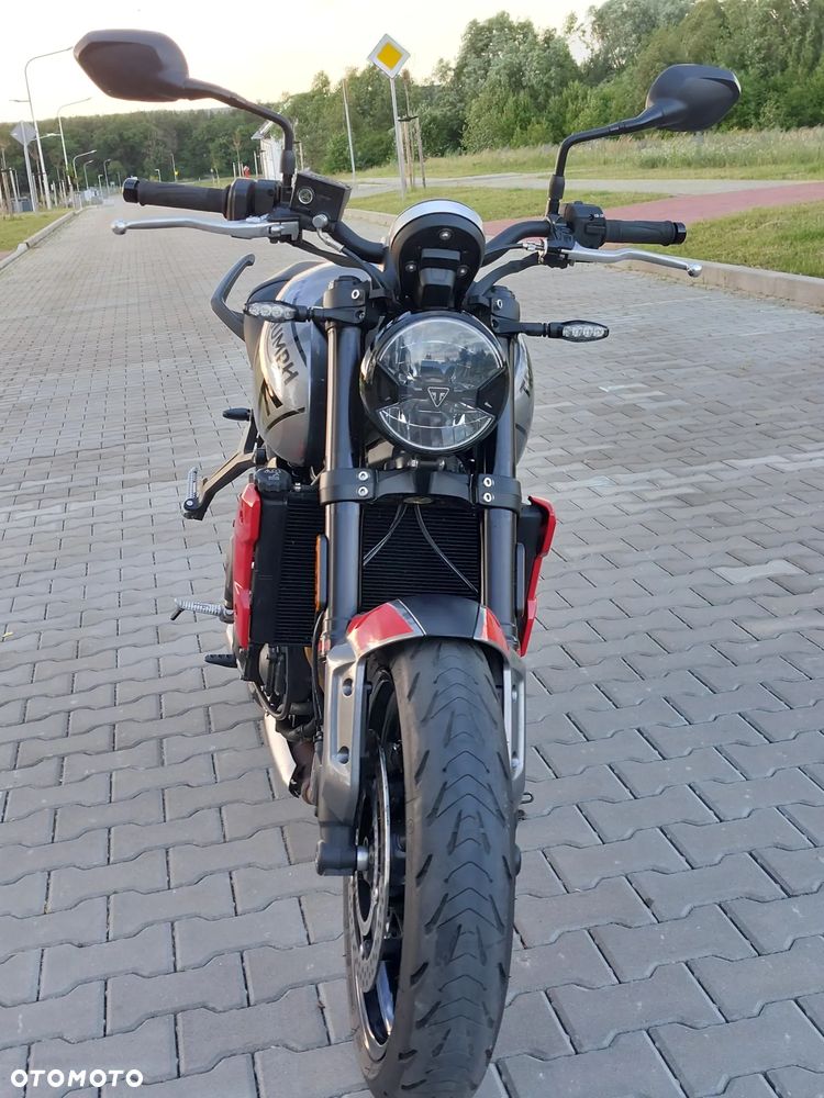 Triumph Trident - 20