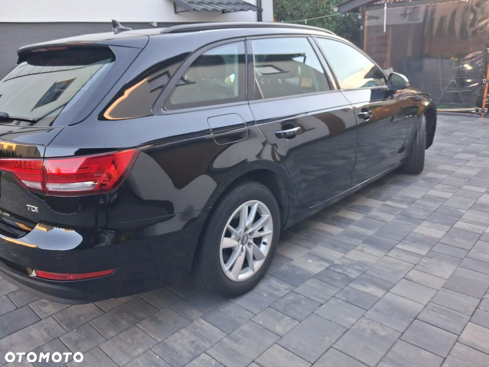 Audi A4 Avant - 4
