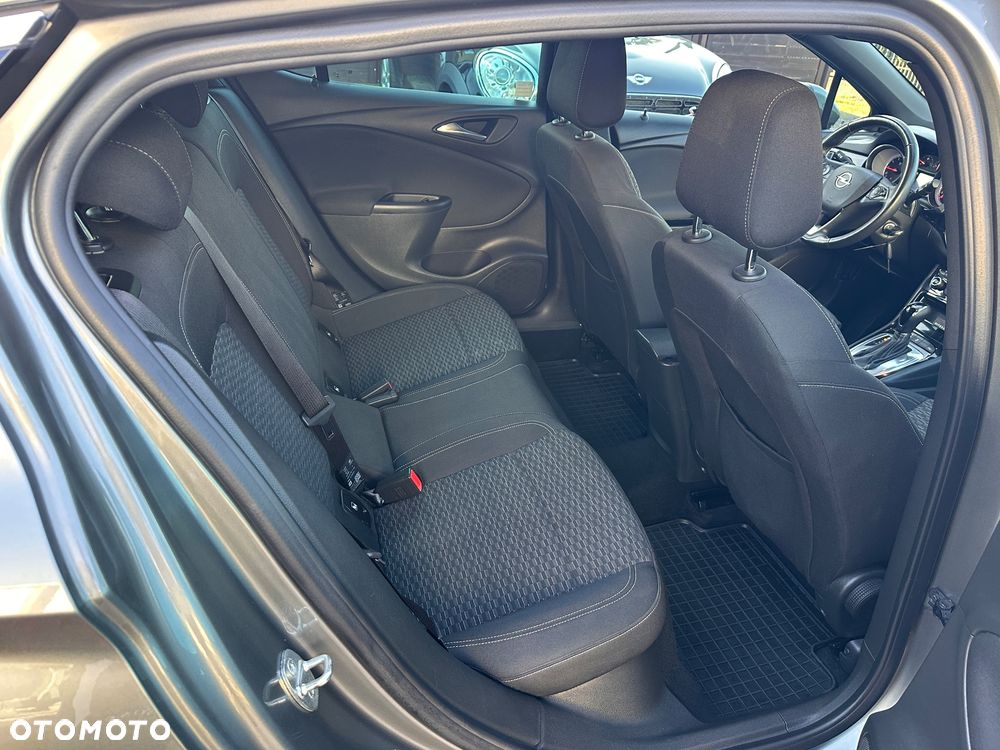 Opel Astra 1.4 T Dynamic S&S - 24