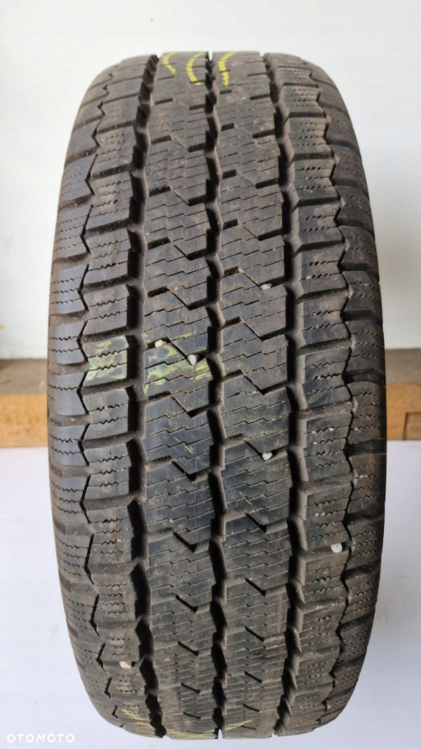 Bridgestone M723 225/70R15 112/110 R