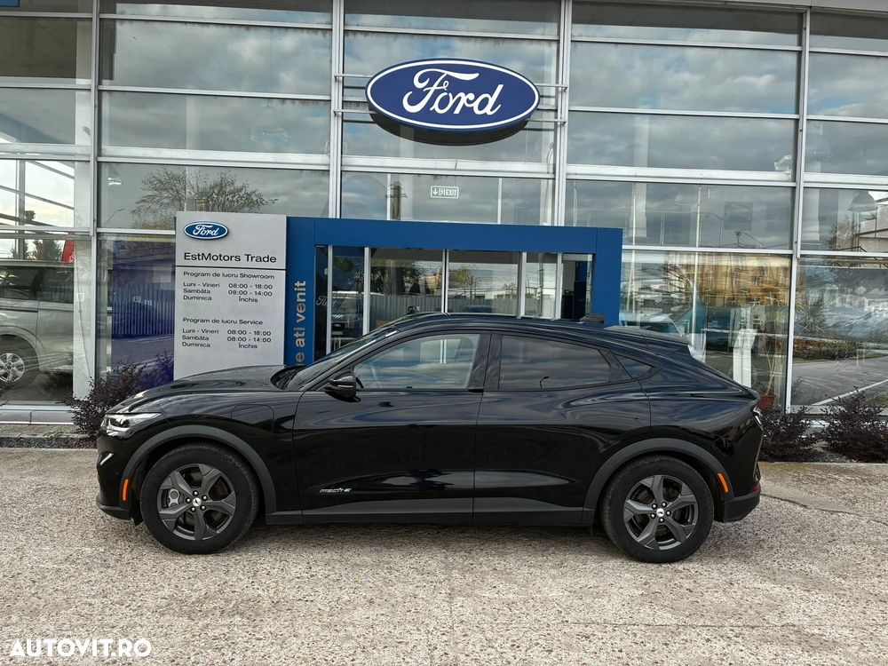 Ford Mustang Mach-E - 8