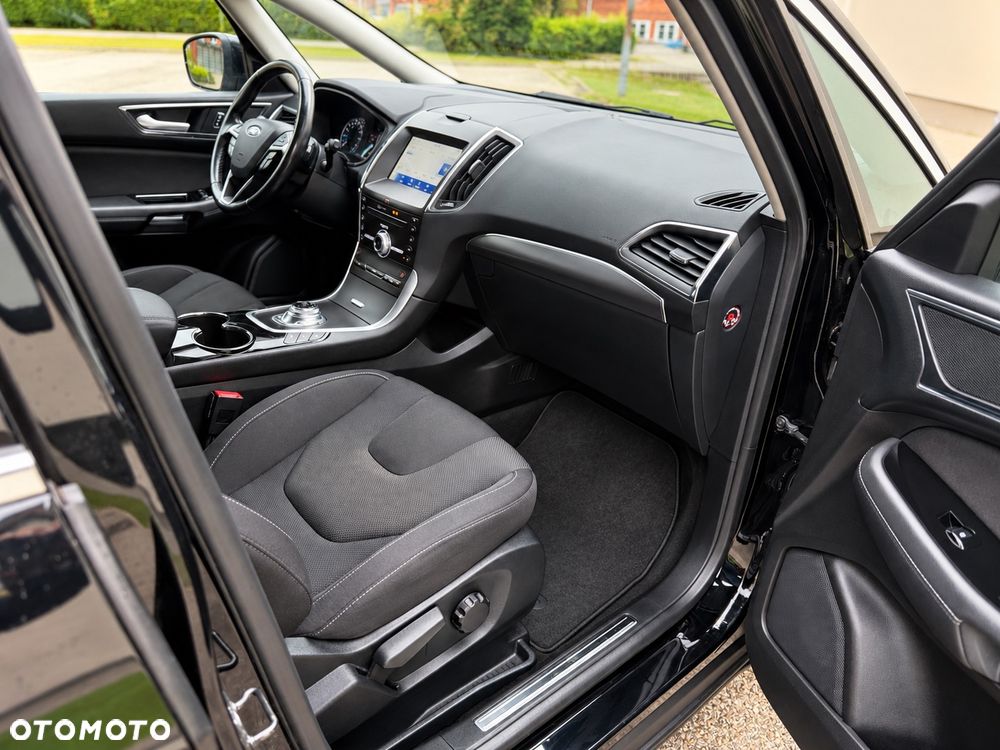 Ford S-Max 2.0 TDCi Titanium PowerShift - 6