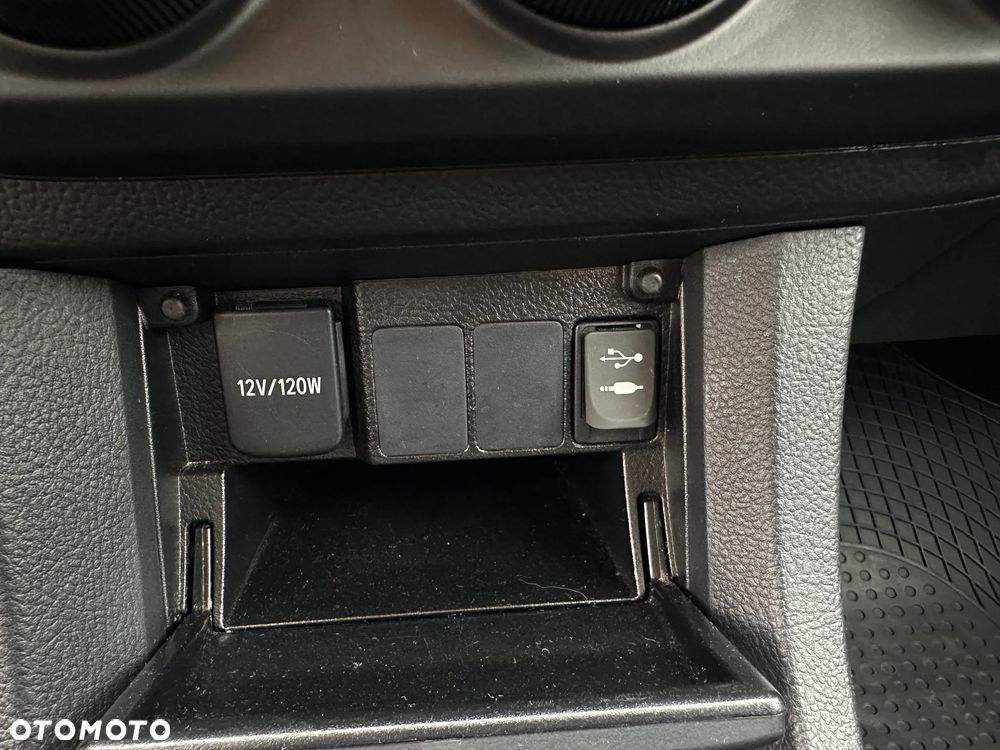 Toyota Corolla - 24