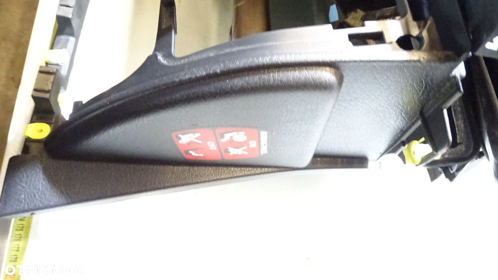 DESKA ROZDZIELCZA PEUGEOT 207 1.6HDI - 7