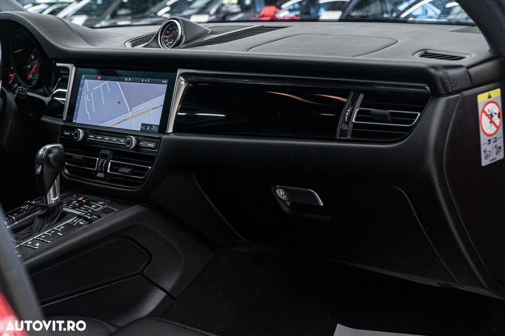 Porsche Macan S - 34