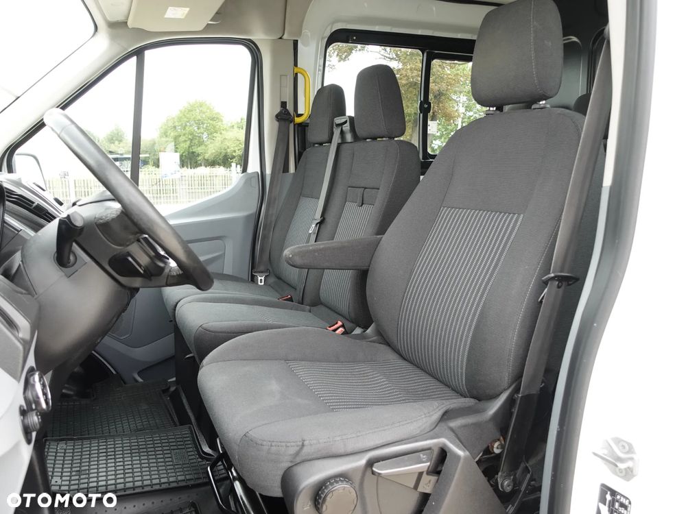 Ford Transit - 17