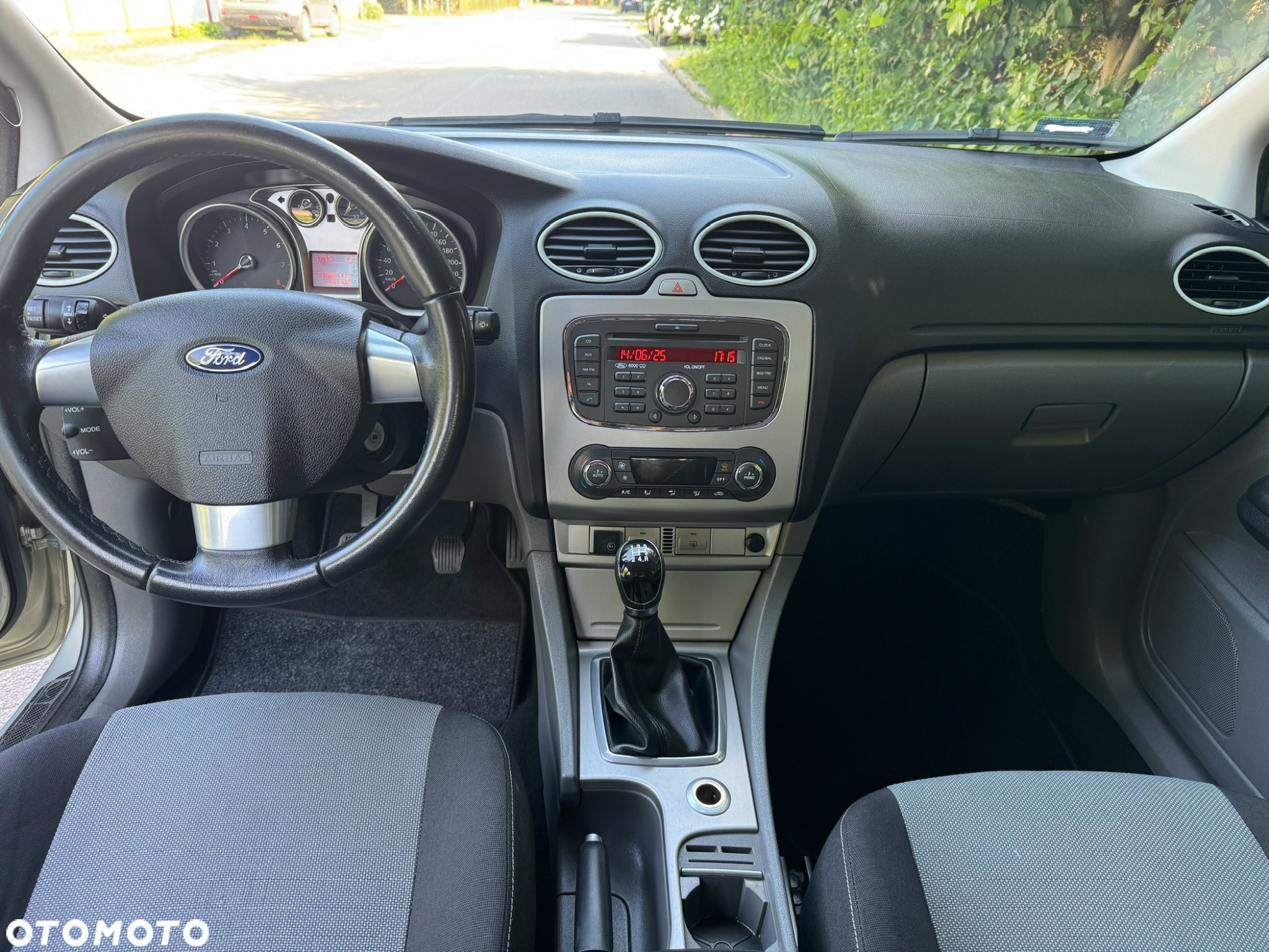 Ford Focus - 14