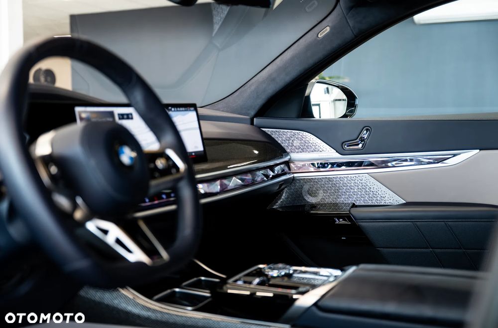 BMW Seria 7 740d xDrive sport - 21