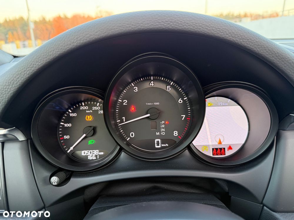 Porsche Macan Standard - 14