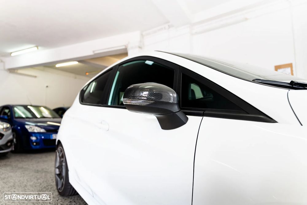 Ford Fiesta 1.5 EcoBoost ST - 35