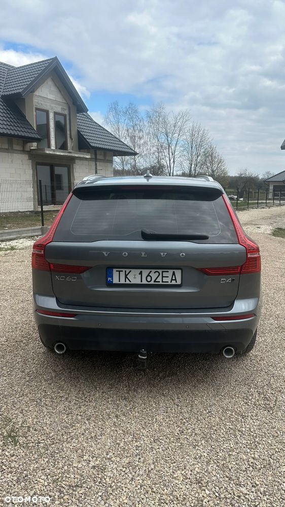 Volvo XC 60 D4 AWD Momentum - 10