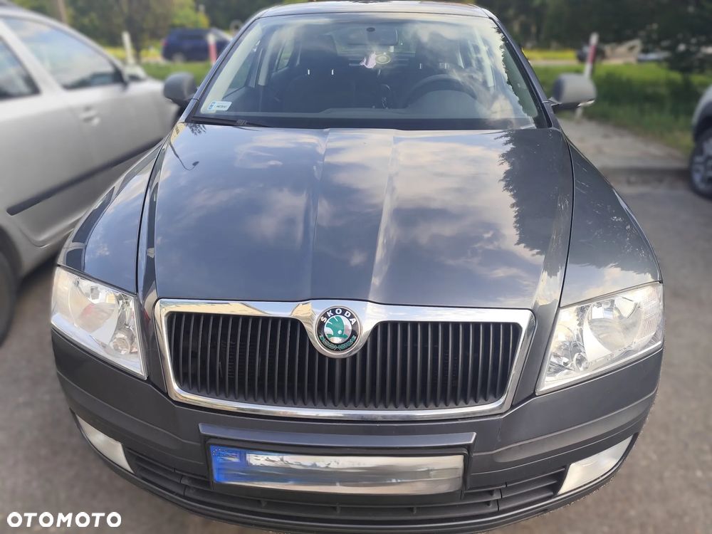 Skoda Octavia 1.6 Ambition - 11