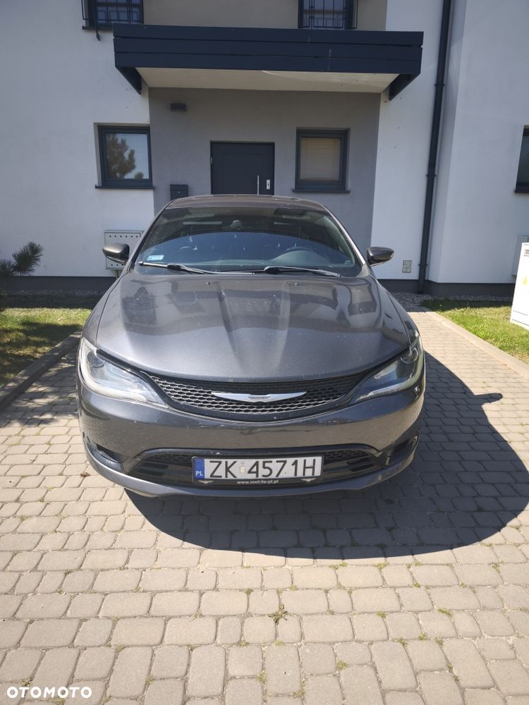 Chrysler 200 - 4