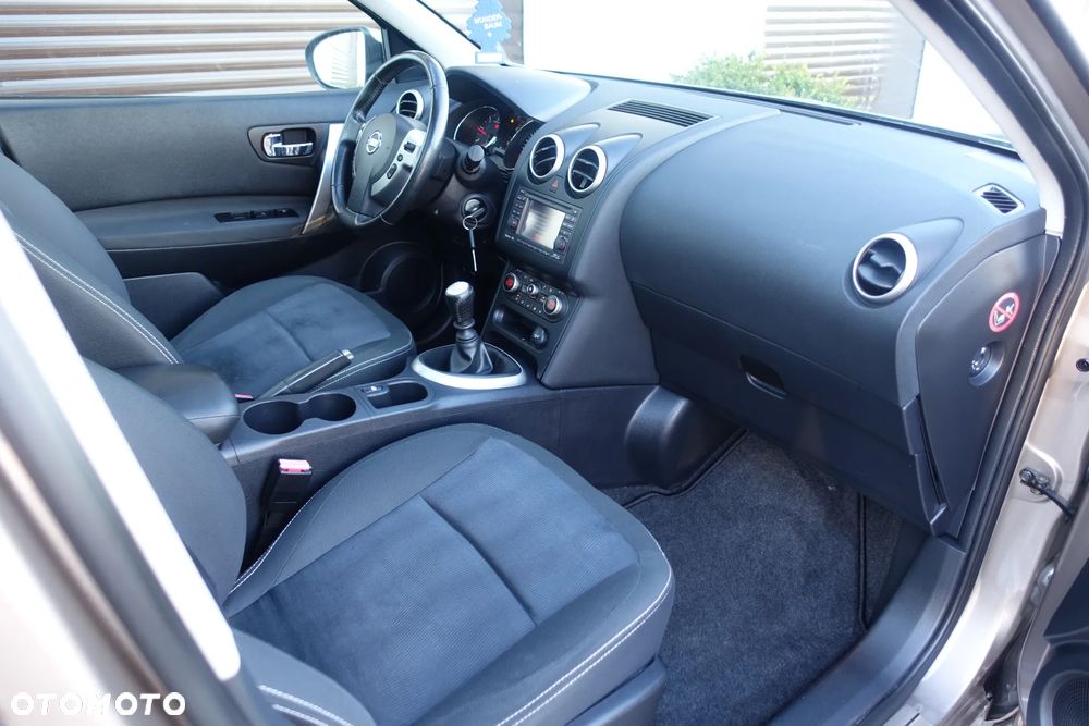 Nissan Qashqai 1.5 dCi DPF acenta - 16