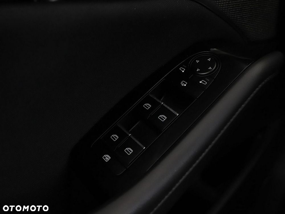Mazda 3 SKYACTIV-X 2.0 M-Hybrid SELECTION - 36
