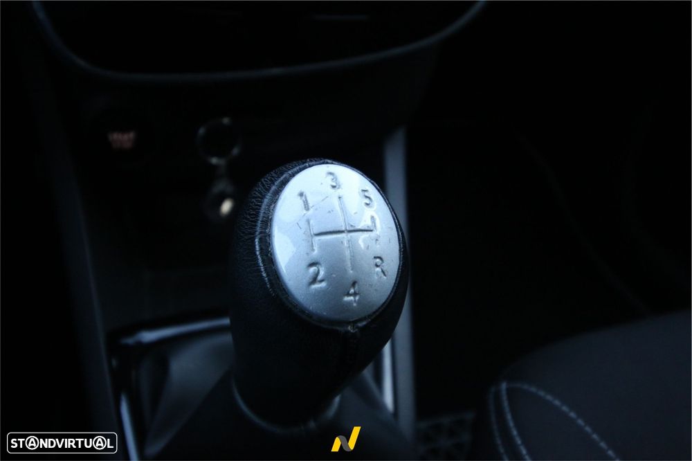 Renault Clio 0.9 TCE Limited - 12