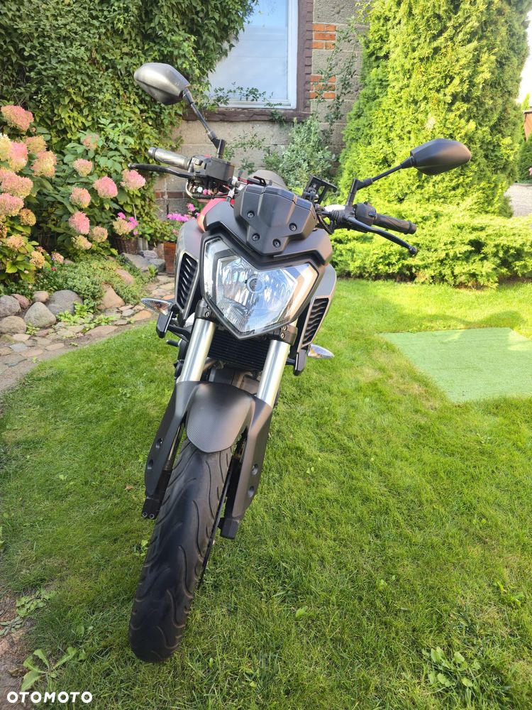 Yamaha MT - 7