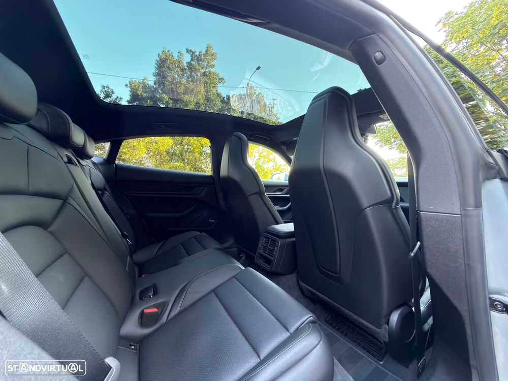 Porsche Taycan Standard - 43