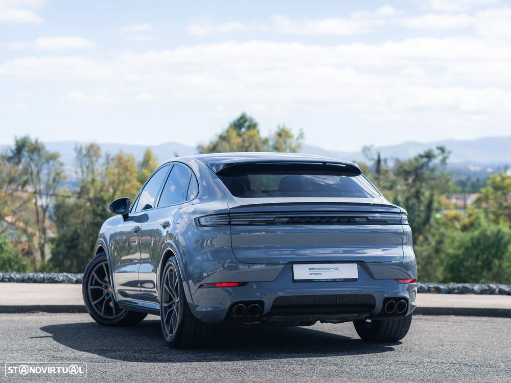 Porsche Cayenne Coupé E-Hybrid - 4