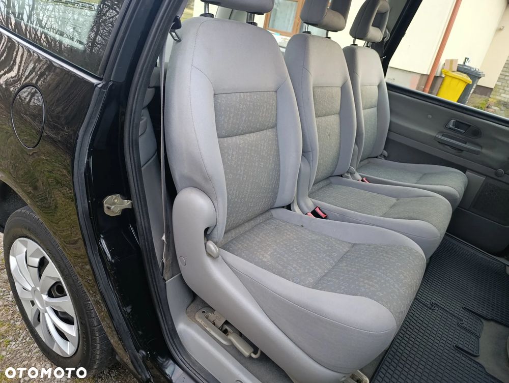 Ford Galaxy 2.0 - 13