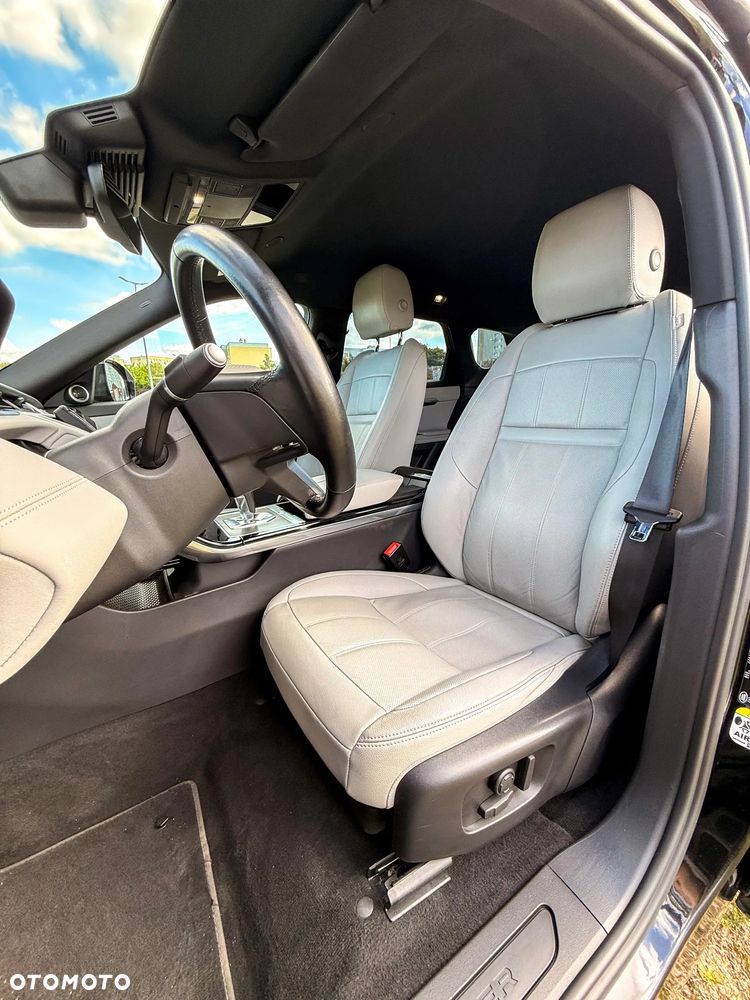 Land Rover Range Rover Evoque - 26