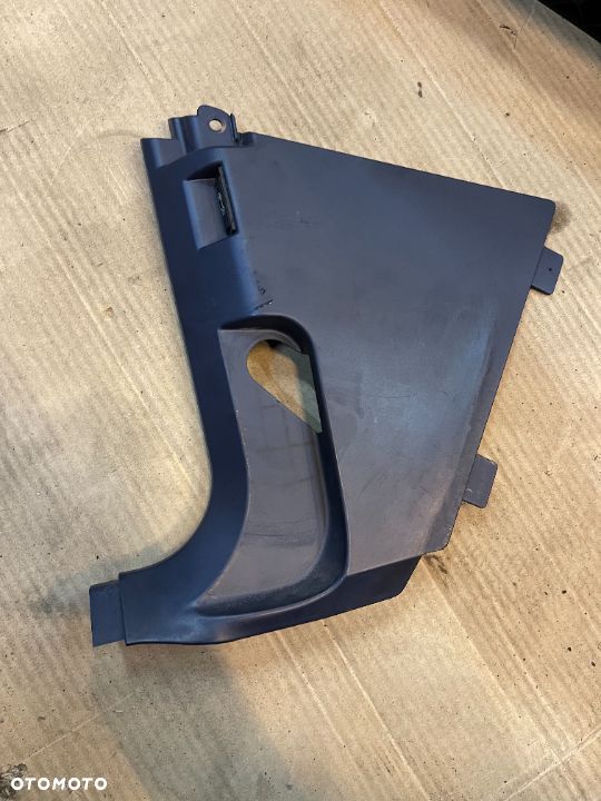 Osłona słupka lewa niebieska Bmw e38 - 1
