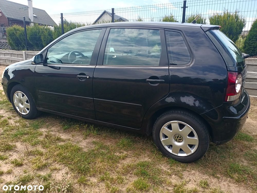 Volkswagen Polo - 2