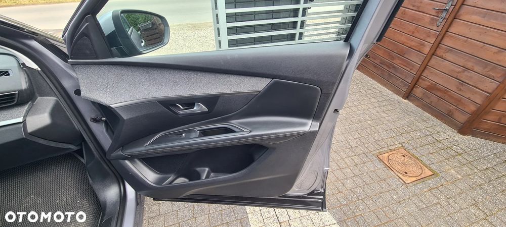 Peugeot 3008 1.6 THP Allure S&S EAT6 - 27