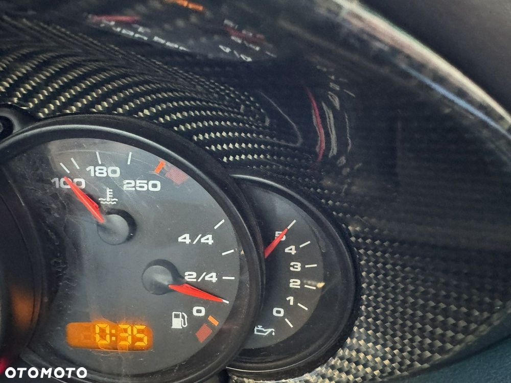 Porsche 911 Carrera 4 Cabrio - 15