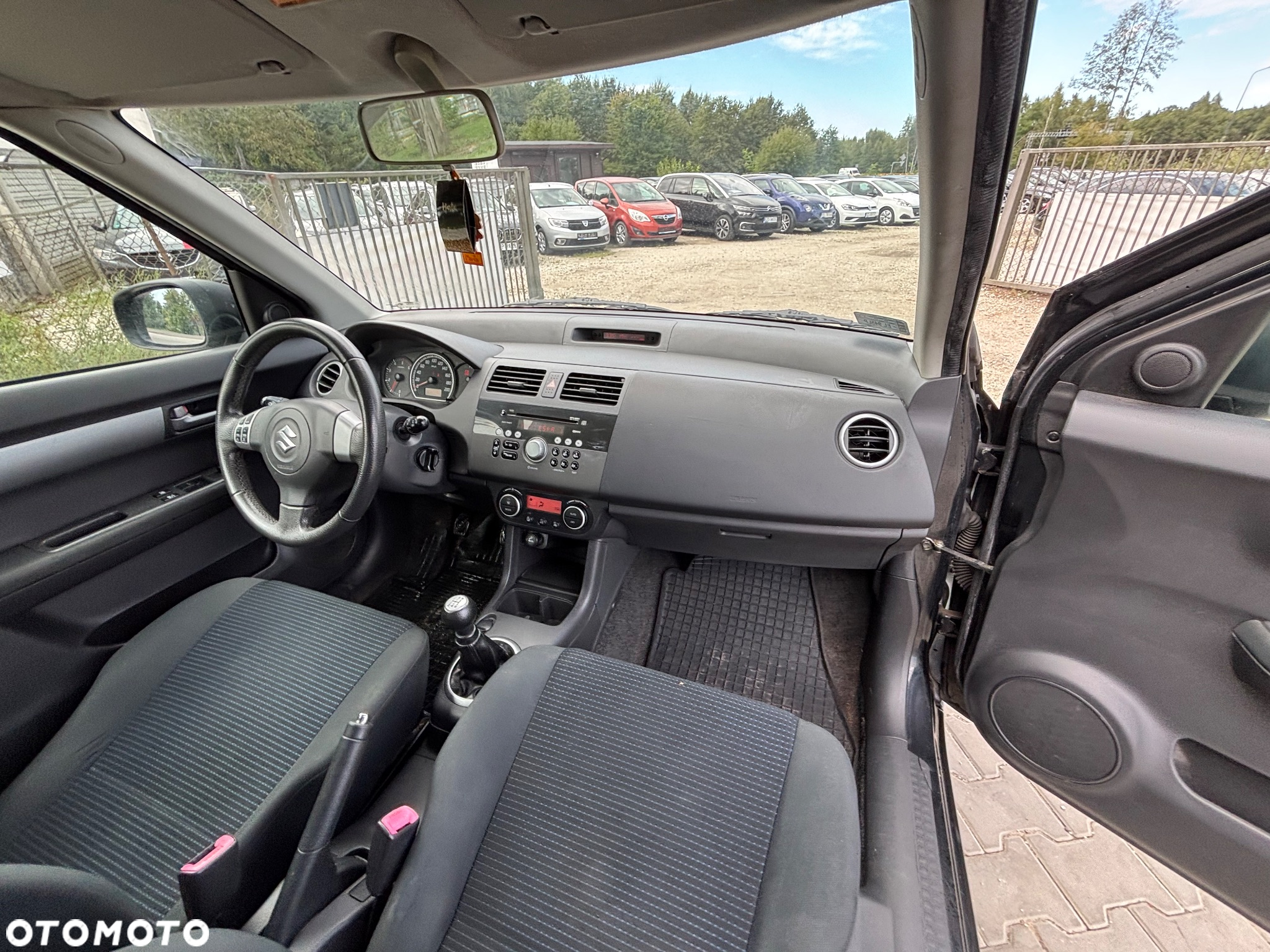 Suzuki Swift 1.3 DDiS 16v GLX DPF - 20