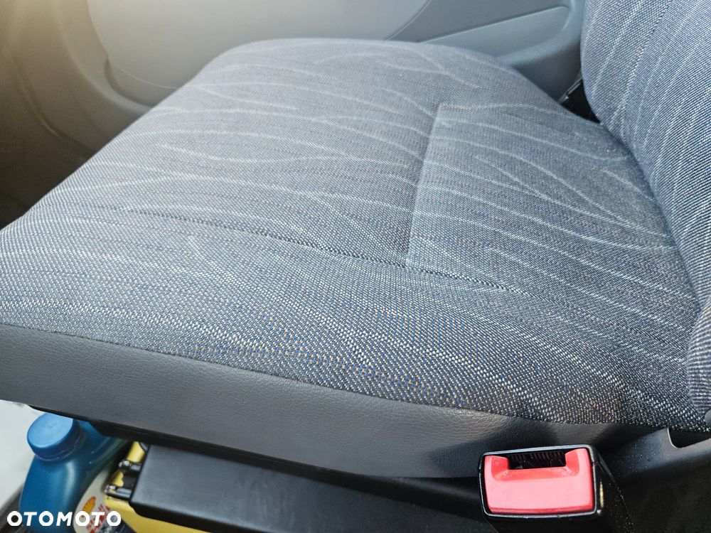 Mercedes-Benz Sprinter - 33