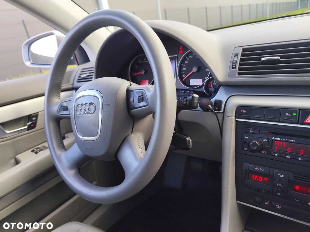 Audi A4 Avant 1.8 T - 24