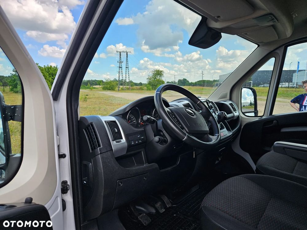Opel Movano - 8