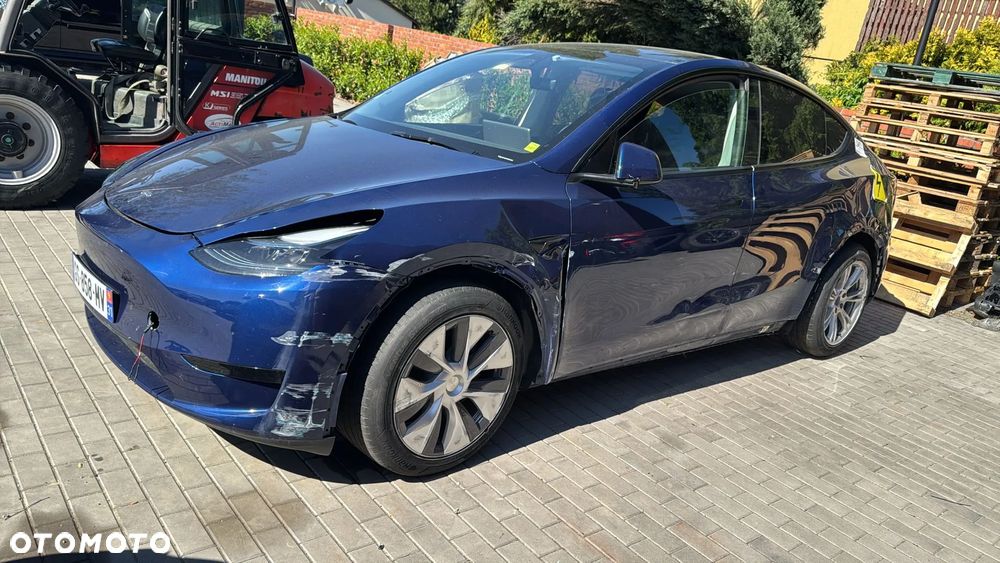 Tesla Model Y RWD - 1