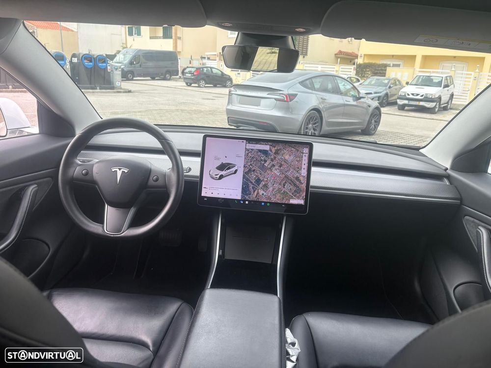 Tesla Model 3 - 15