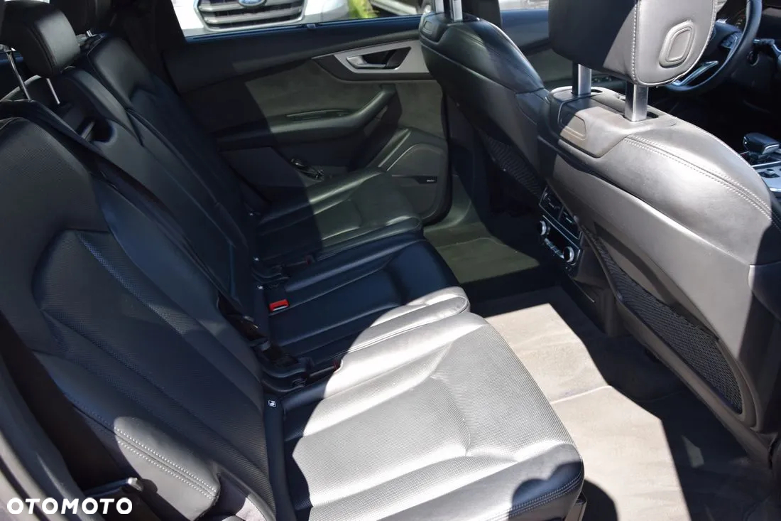 Audi SQ7 4.0 TDI Quattro Tiptronic - 24