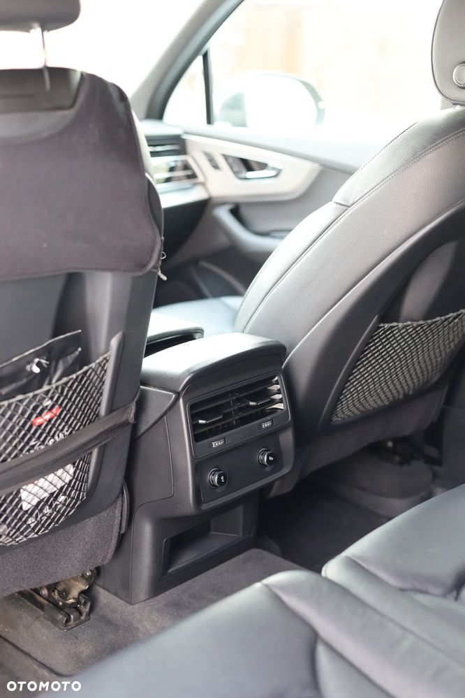 Audi Q7 - 21
