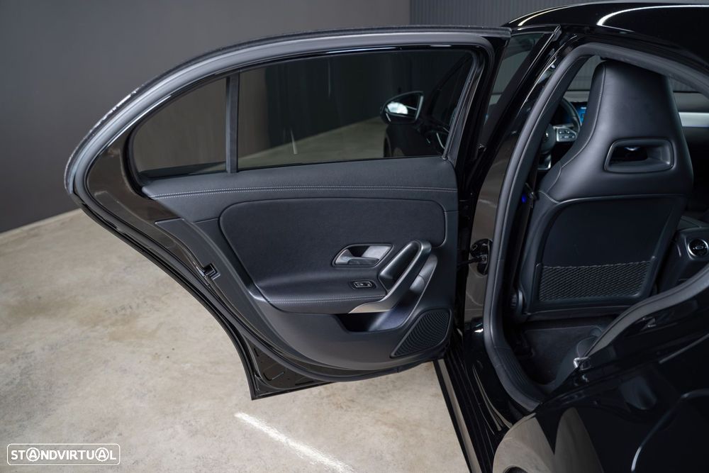 Mercedes-Benz A 250 e AMG Line - 45