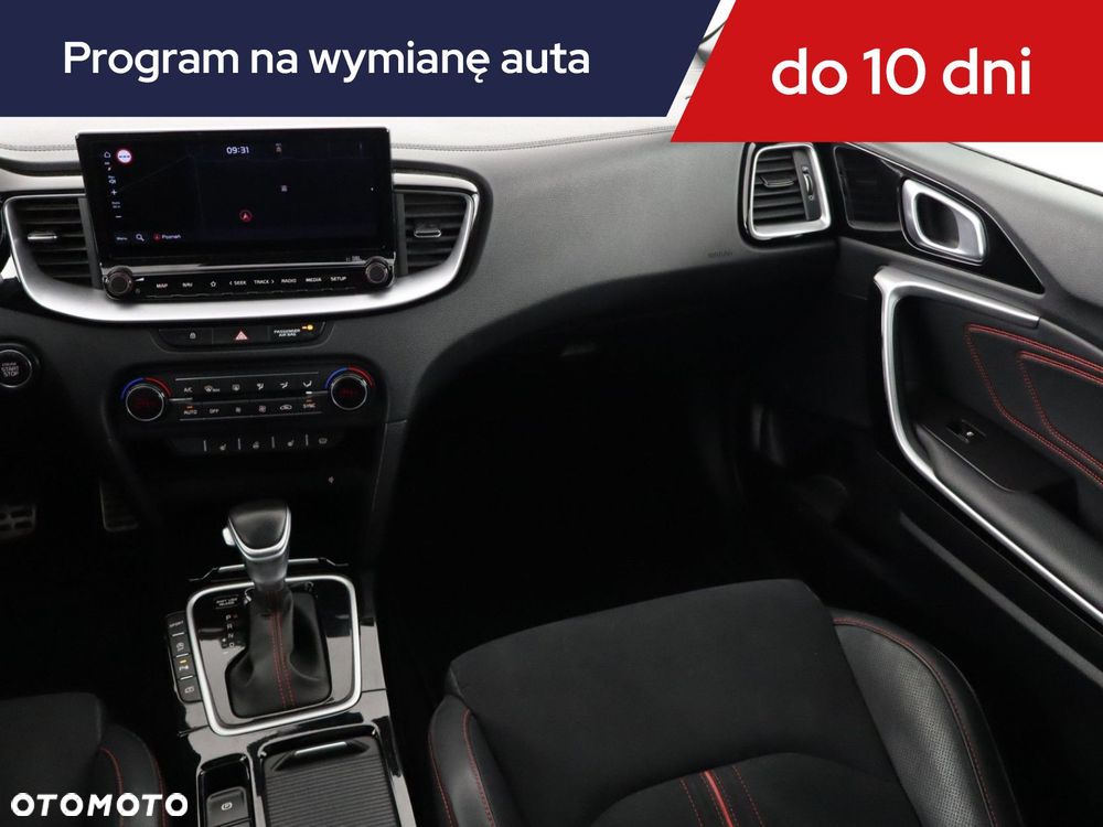 Kia ProCeed - 10