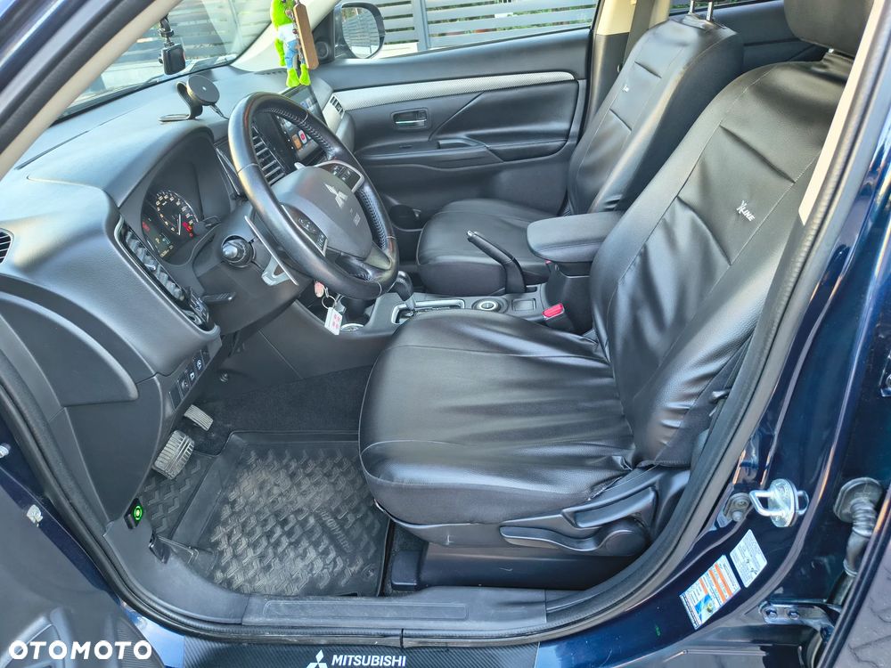 Mitsubishi Outlander 2.0 Intense Comfort 4WD CVT - 19