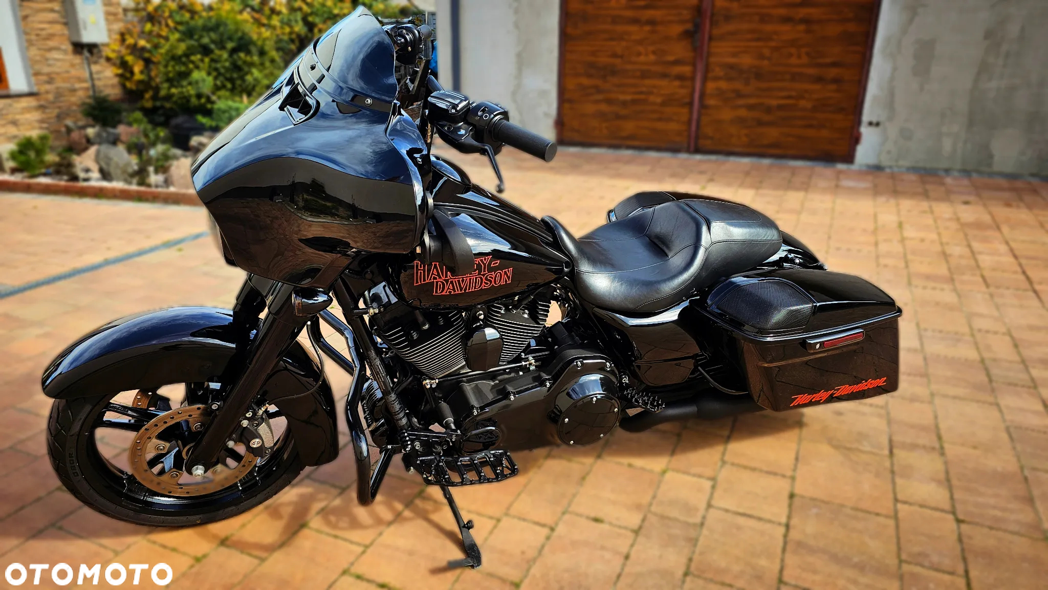 Harley-Davidson Touring Street Glide - 13