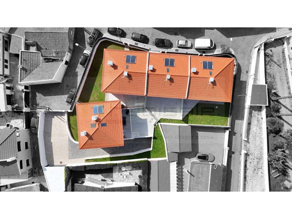 Moradia T3, situada em Areia Cascais, a curta distância da praia do... - Grande imagem: 4/38