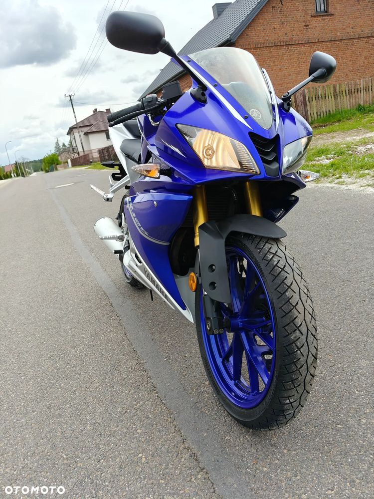 Yamaha YZF - 9