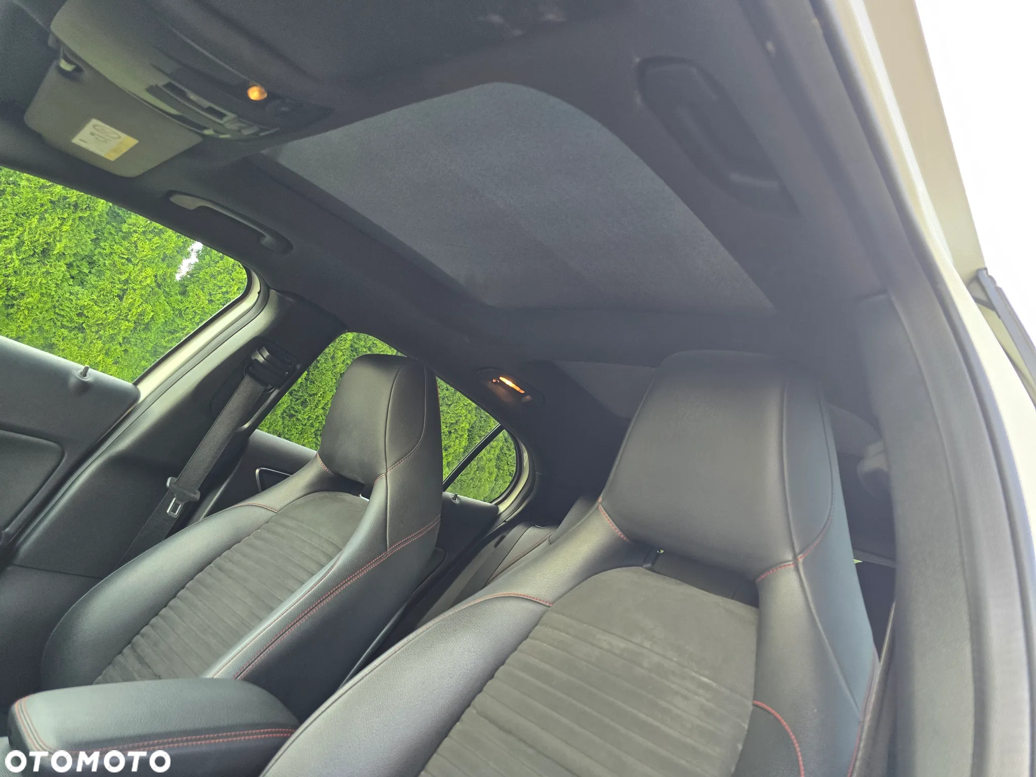 Mercedes-Benz GLA - 18