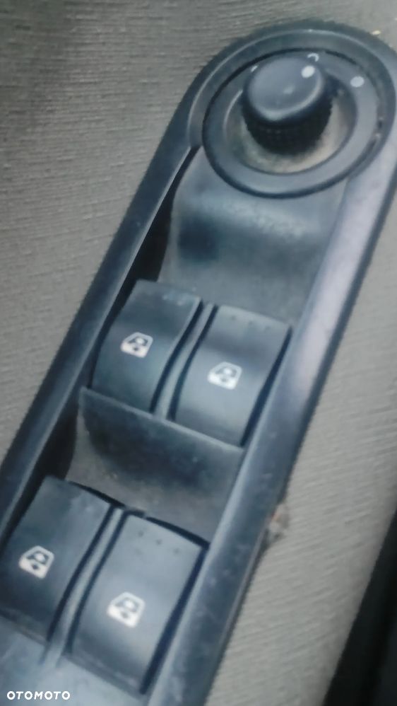 Renault Espace 1.9 dCi Expression - 7