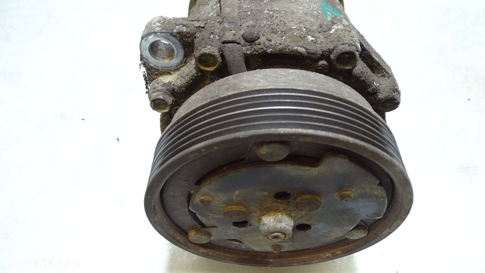 SPRĘŻARKA KLIMATYZACJI VOLKSWAGEN VENTO 1.9 - 1