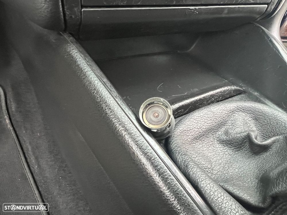 VW Golf 1.9 TDi 25 Anos - 17